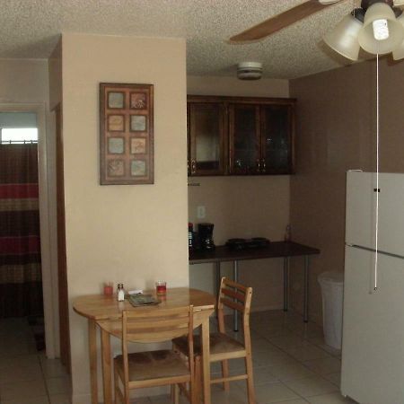 דירות פורט לודרדייל Newly Furnished Large, Clean, Quiet Private Unit מראה חיצוני תמונה